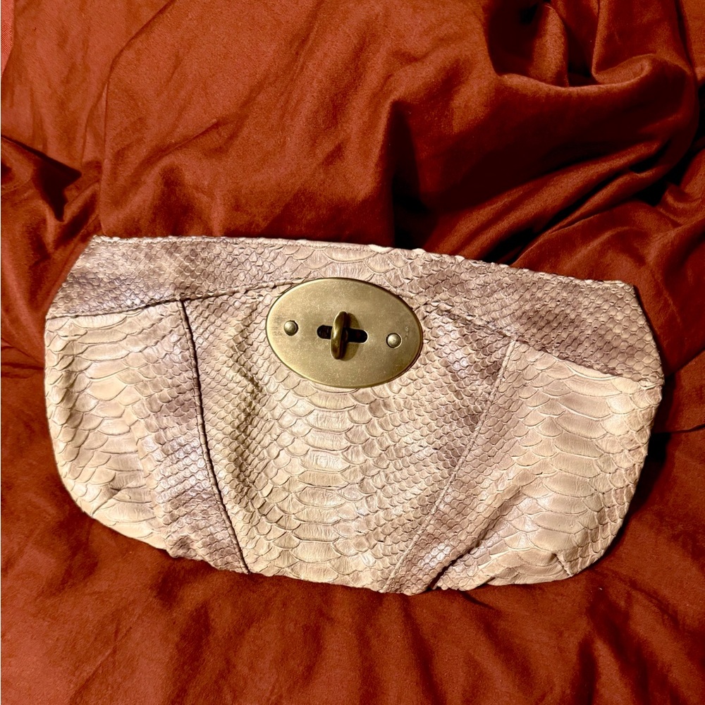 SERIL Beige Snakeskin Clutch w/ Heavyduty Turn Clasp